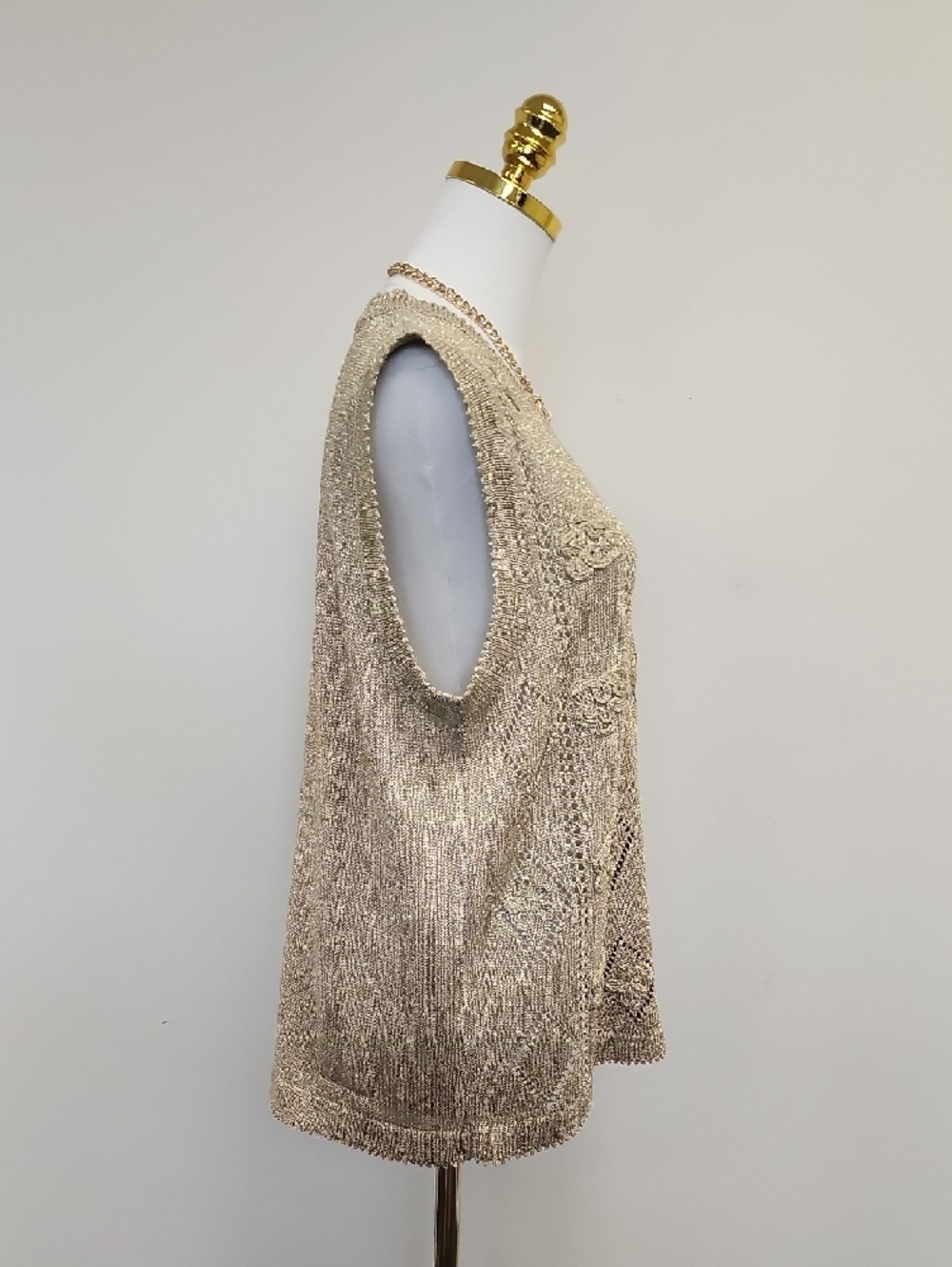 Cricket Lane Beige Knit Button Front Sweater Vest Size Medium - Picture 5 of 11